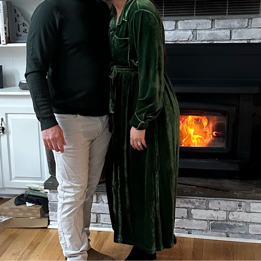 Aura Green Velvet Midi Dress
